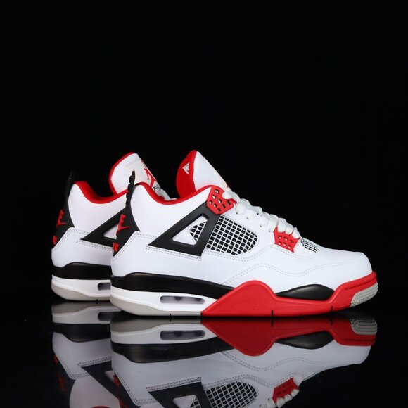 Size Jordan 4 Retro Mid Red Cement - Picture 3 of 9
